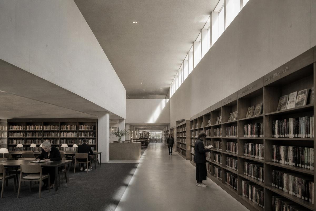 Daylit reading room of a newly opened public library